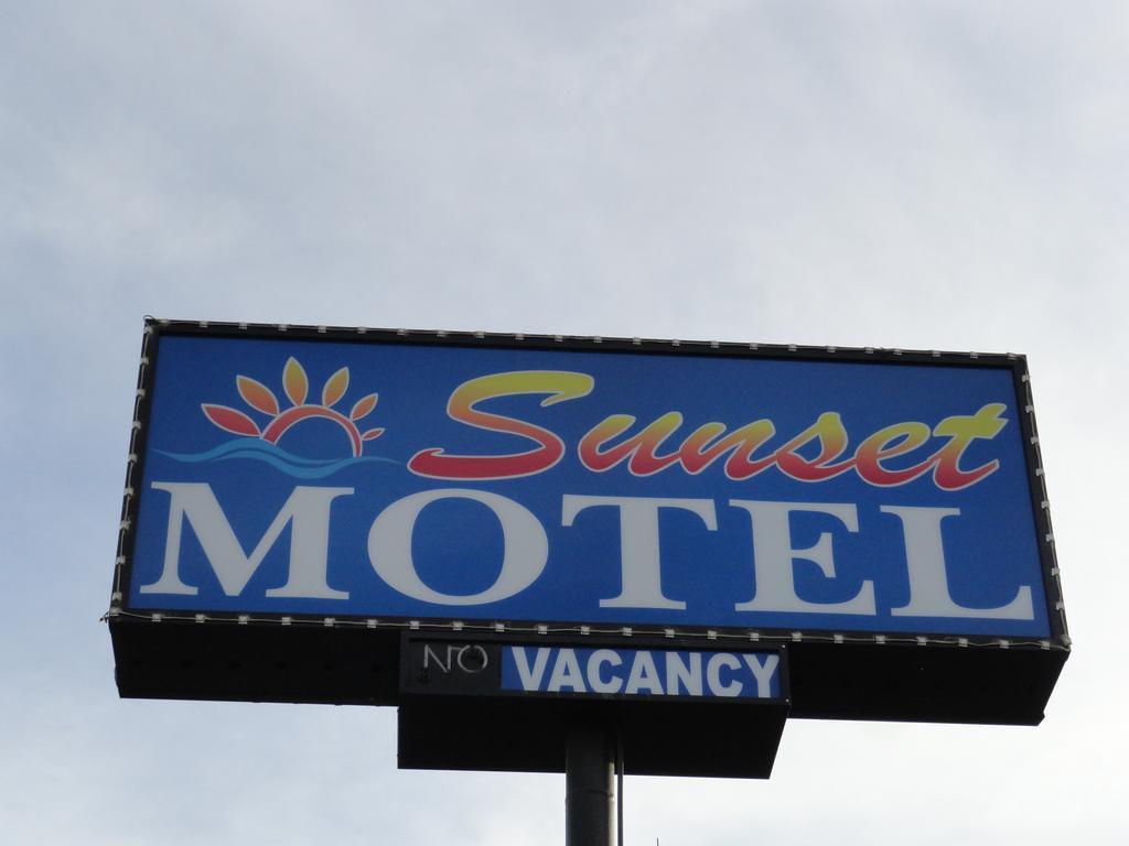 Sunset Motel Taft Bagian luar foto